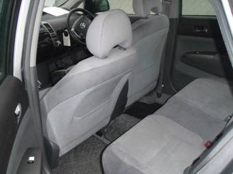 2004 Toyota Prius Photos