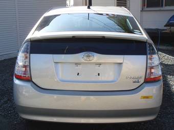 2004 Toyota Prius Pictures