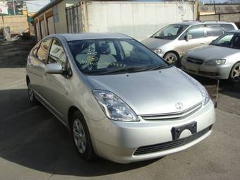 2004 Toyota Prius Photos