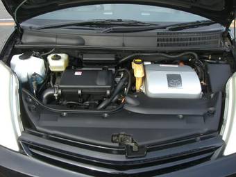2004 Toyota Prius Pictures