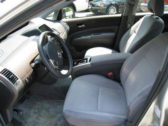 2004 Toyota Prius Wallpapers