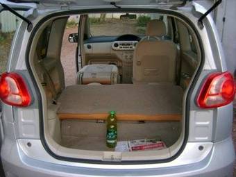 2004 Toyota Prius Photos