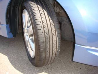 2004 Toyota Prius Pictures