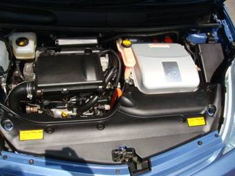 2004 Toyota Prius Pictures