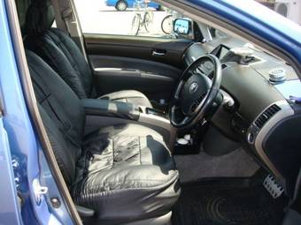 2004 Toyota Prius Photos