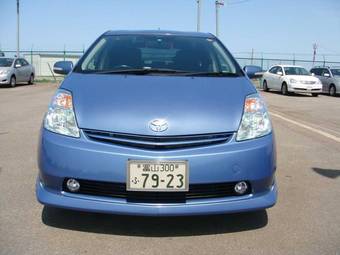 2004 Toyota Prius Wallpapers