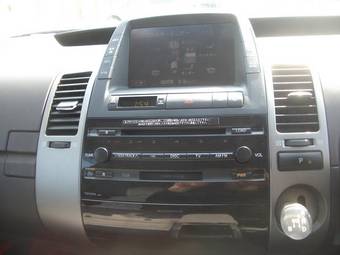 2004 Toyota Prius Pictures