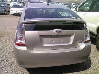 2004 Toyota Prius Photos