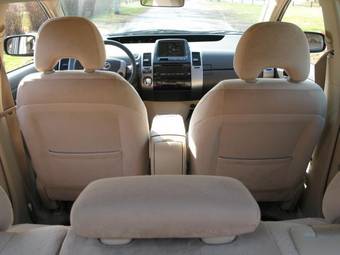 2004 Toyota Prius Wallpapers
