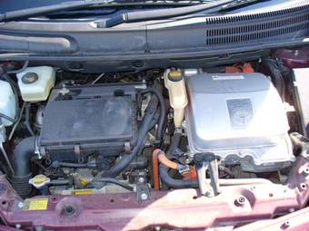 2004 Toyota Prius Photos
