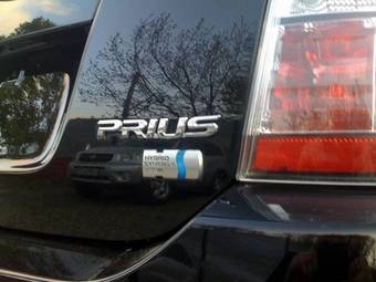 2004 Toyota Prius Pictures