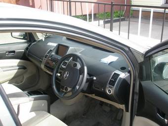 2004 Toyota Prius Photos