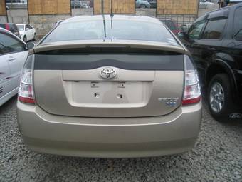 2004 Toyota Prius Pictures