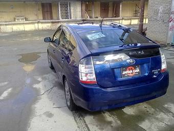 2004 Toyota Prius Photos