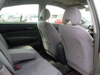 2004 Toyota Prius Pictures