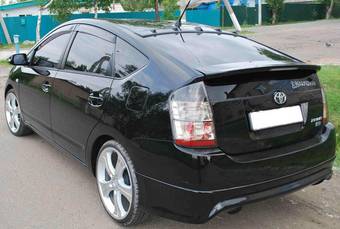 2004 Toyota Prius Pictures