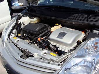 2004 Toyota Prius Wallpapers