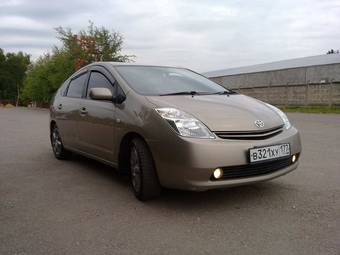 2004 Toyota Prius Photos