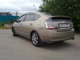 2004 Toyota Prius Pictures