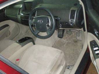 2004 Toyota Prius Pictures