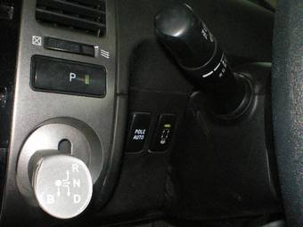 2004 Toyota Prius Photos