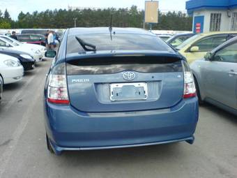 2004 Toyota Prius Photos