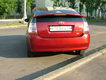 2004 Toyota Prius Photos