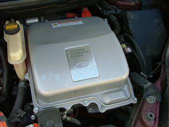 2004 Toyota Prius Images
