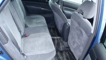 2004 Toyota Prius Photos