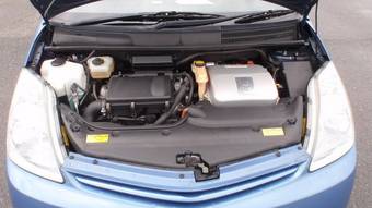 2004 Toyota Prius Pictures