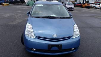 2004 Toyota Prius Photos