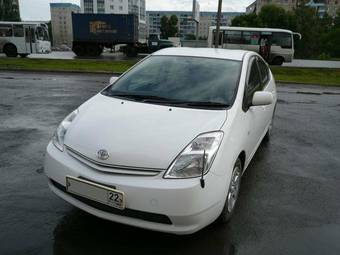 2004 Toyota Prius Pictures