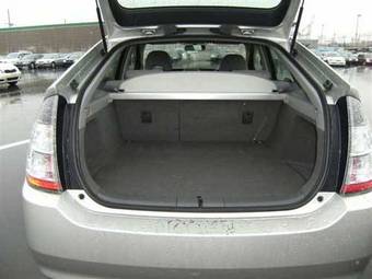 2004 Toyota Prius Photos