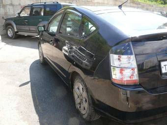 2004 Toyota Prius Pictures