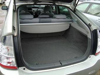 2004 Toyota Prius Photos