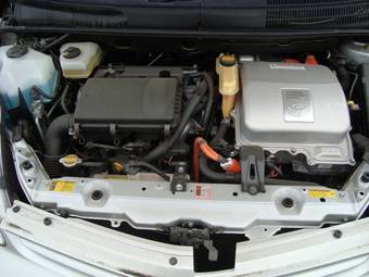 2004 Toyota Prius Pictures