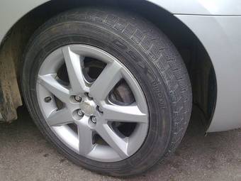2004 Toyota Prius Pictures