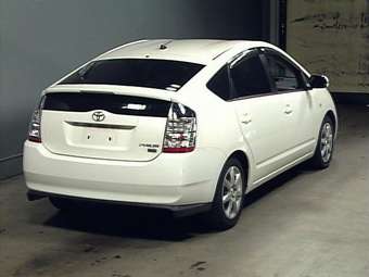 2005 Toyota Prius Wallpapers