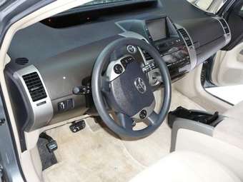 2005 Toyota Prius Photos