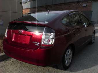 2005 Toyota Prius Pics