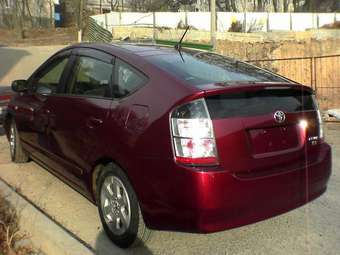 2005 Toyota Prius Pictures