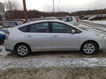 2005 Toyota Prius Pictures