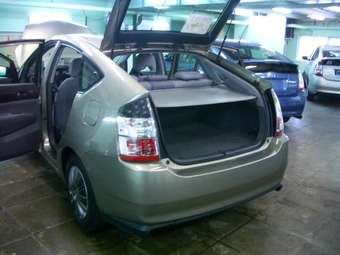 2005 Toyota Prius Images