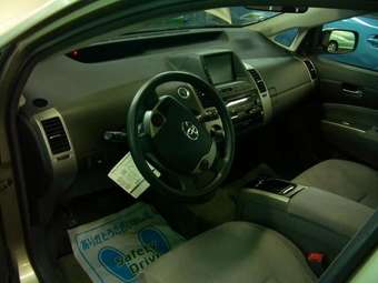 2005 Toyota Prius Pictures