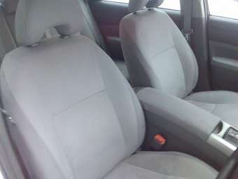 2005 Toyota Prius Pics