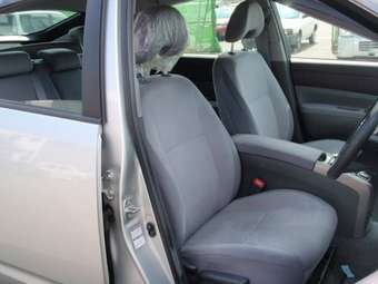 2005 Toyota Prius Images