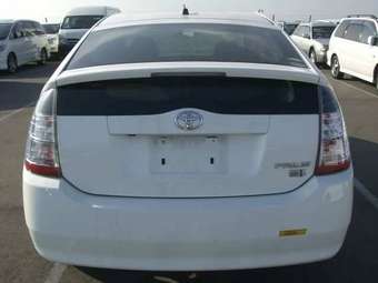 2005 Toyota Prius Images