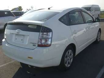 2005 Toyota Prius Pictures