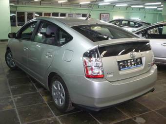 2005 Toyota Prius Pictures