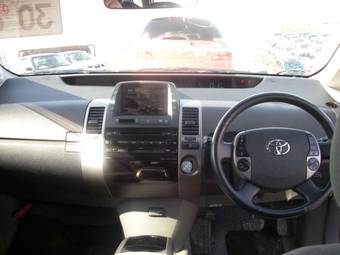2005 Toyota Prius Pics